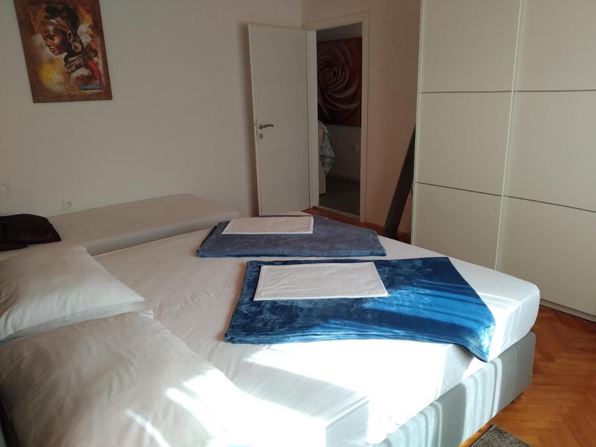 Ines Appartement Novi Vinodolski Buitenkant foto