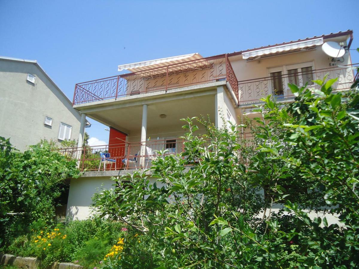 Ines Appartement Novi Vinodolski Buitenkant foto